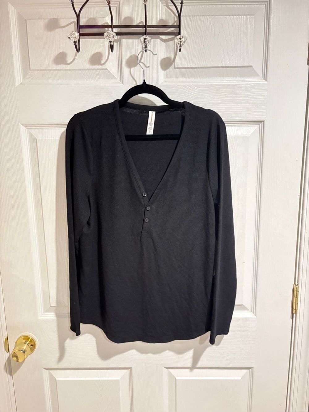Women’s Black Long-Sleeve V-Neck Henley Shirt